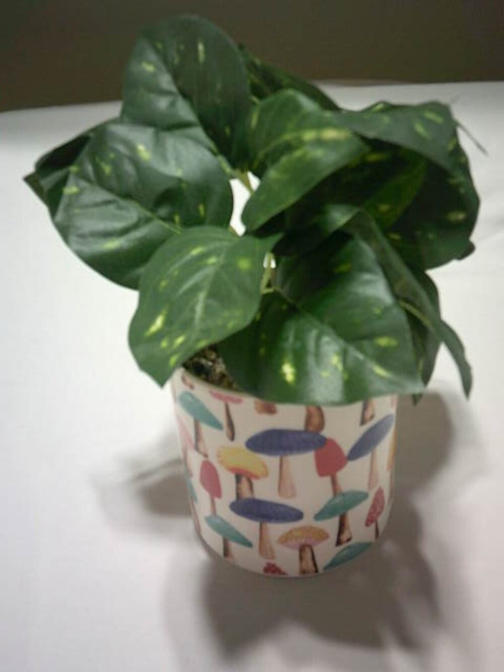 NEW FAUX GARDEN PARTY CERAMIC PLANT IN MUSHROOM ROCK POT 9" POTTED PLANT 🌼